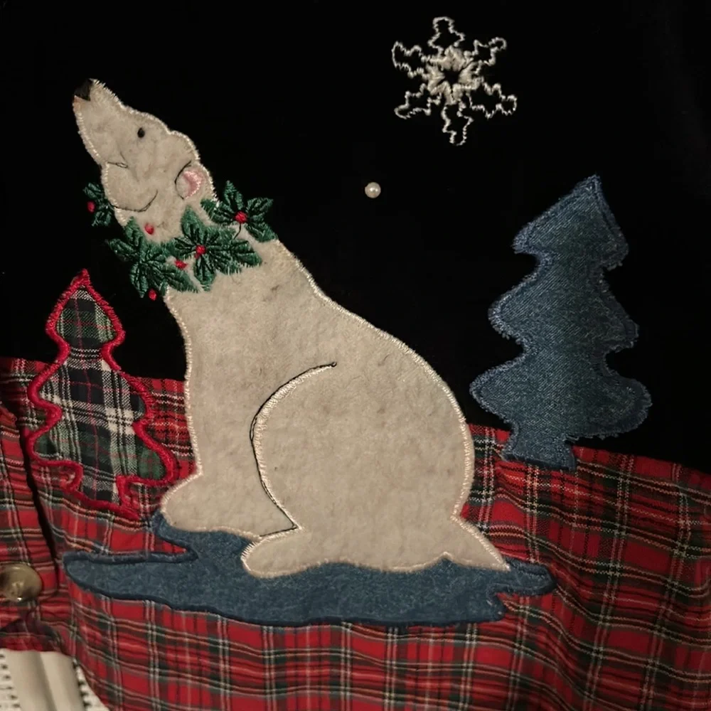 Casey & Max Christmas Vest - Picture 2 of 7